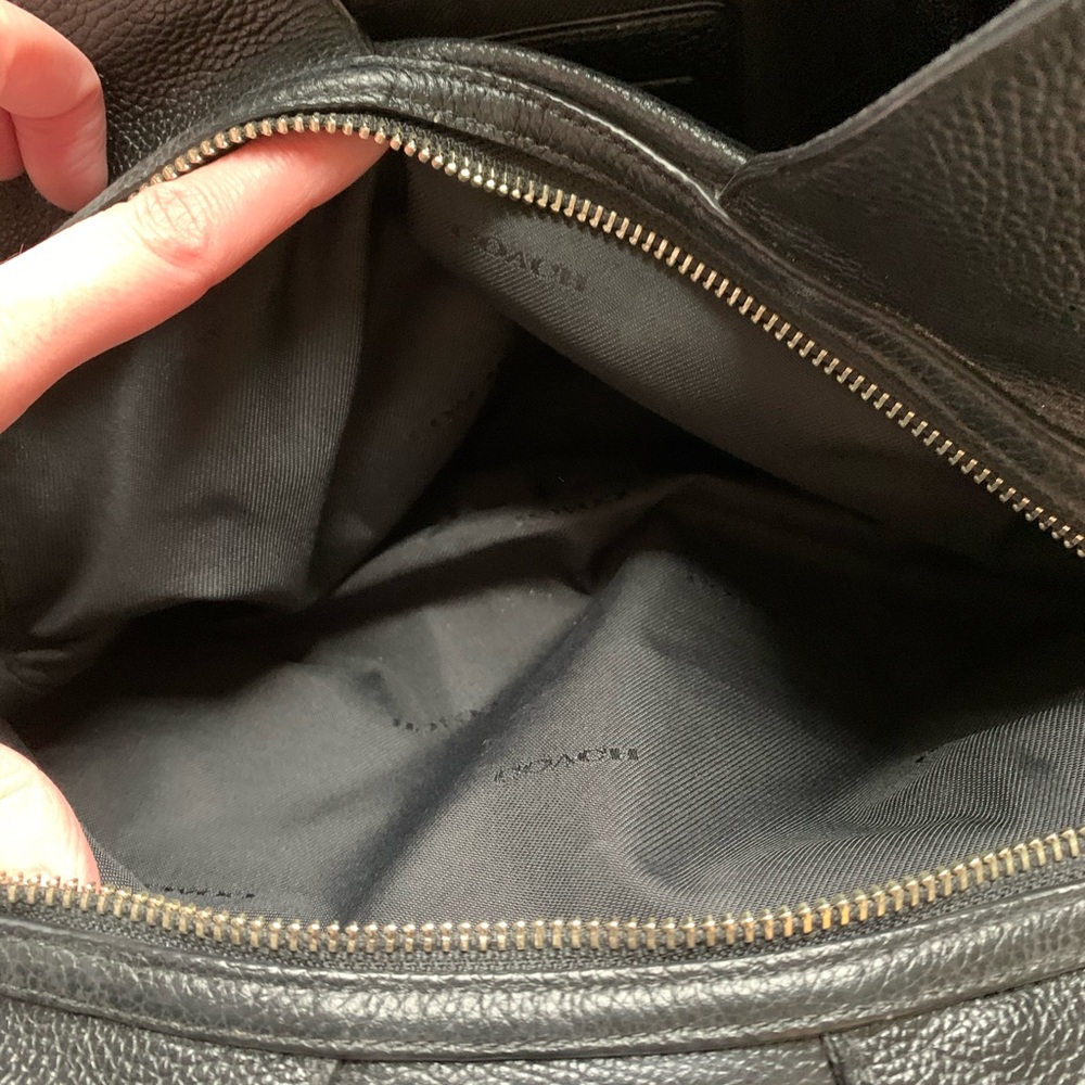 Coach shoulder bag w/ coach wristlet - Picture 6 of 7
